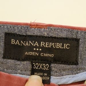 Banana Republic men's chino
